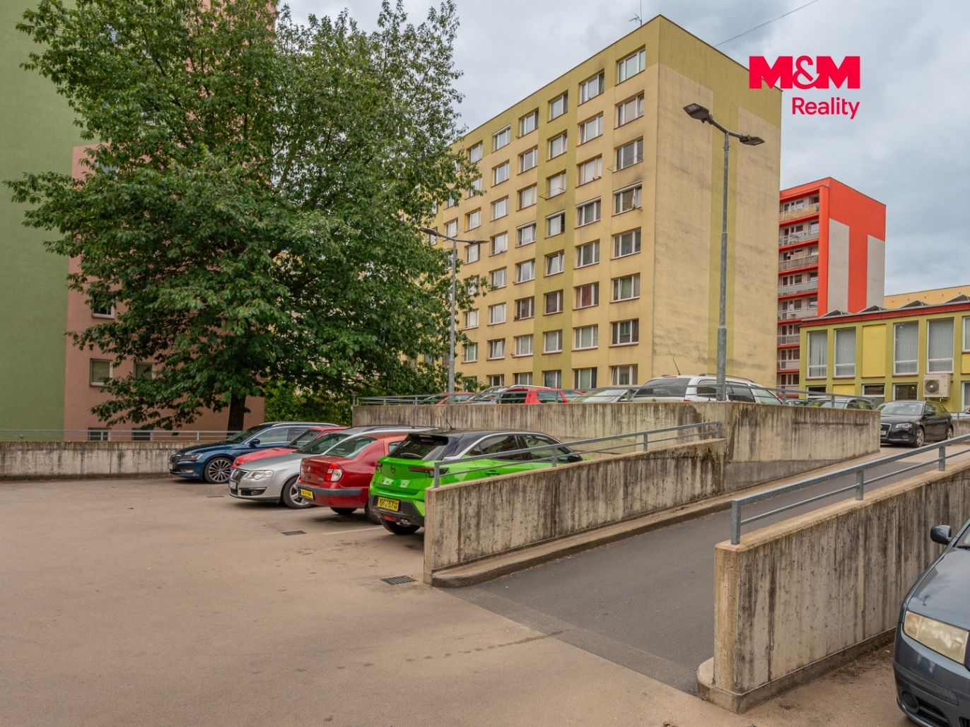 BYT BENESOV-32.jpg