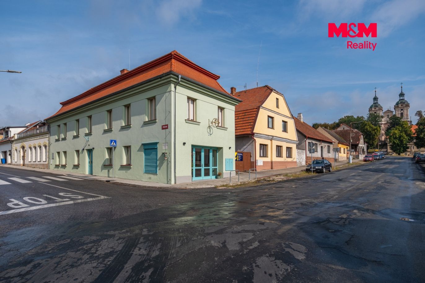 Dům