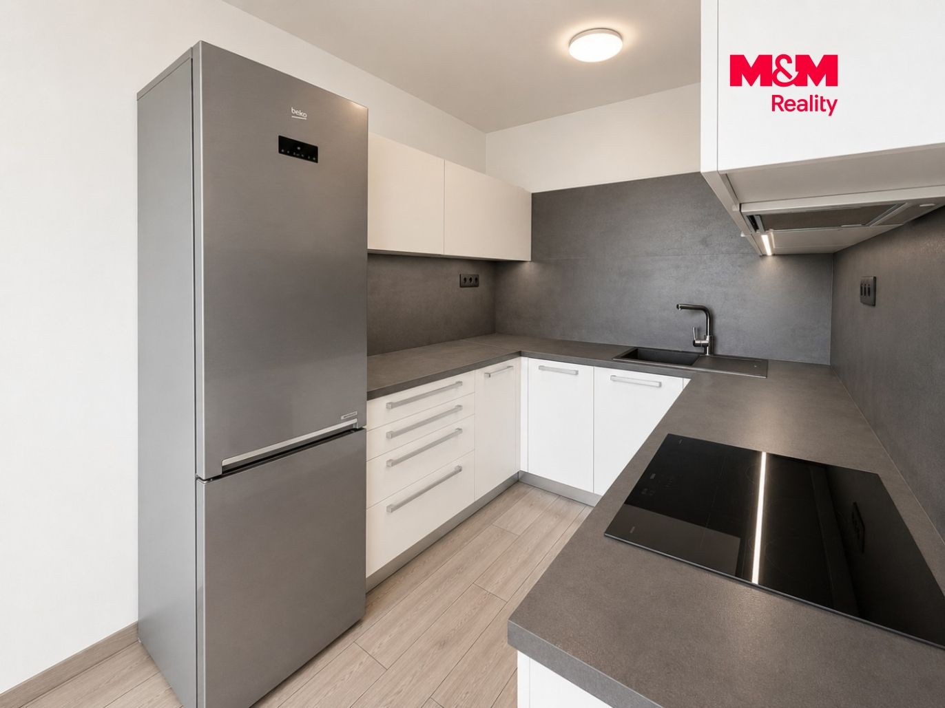 Pronájem bytu 2+kk, 52 m², Praha, ul. Limuzská