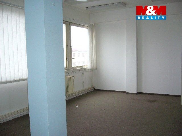 Novohradská, kancelář2