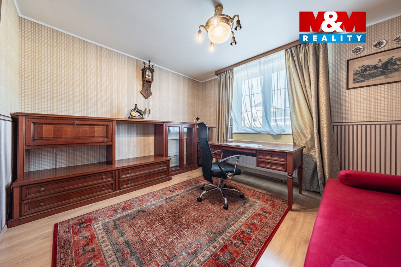 Pronájem rodinného domu, 220 m², Praha, ul. Markvartická