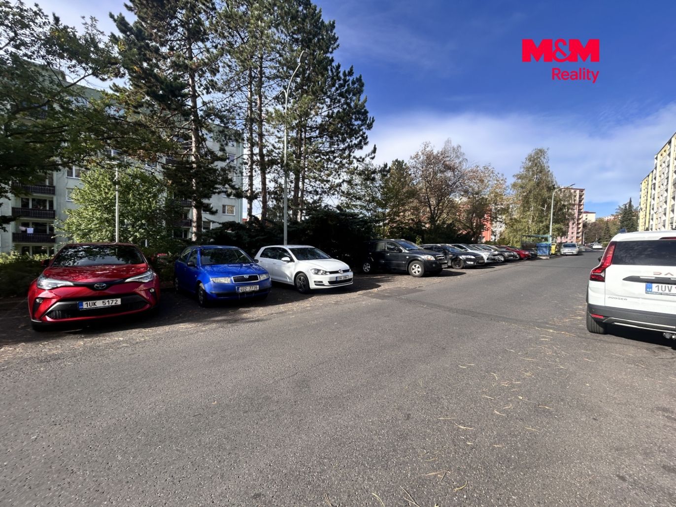 parkování před domem