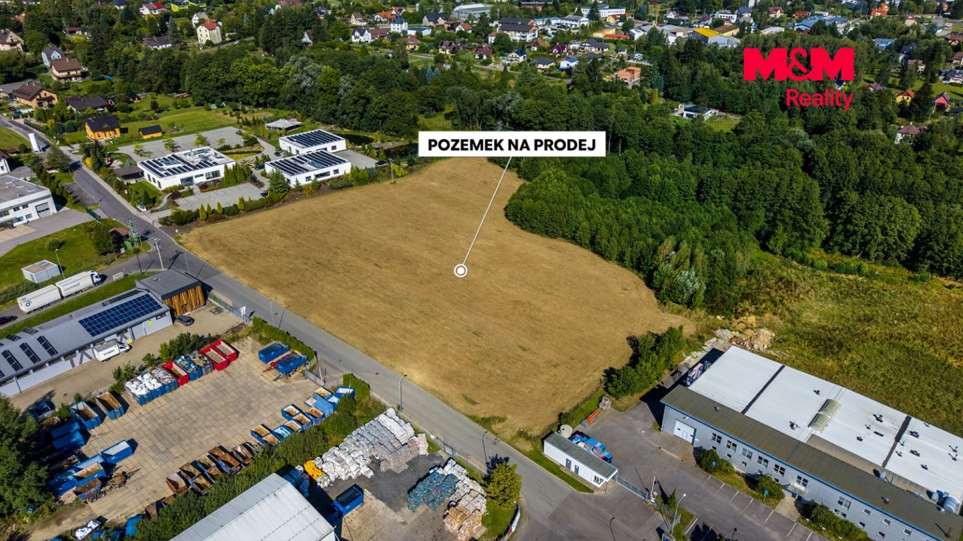 Pohled na pozemek