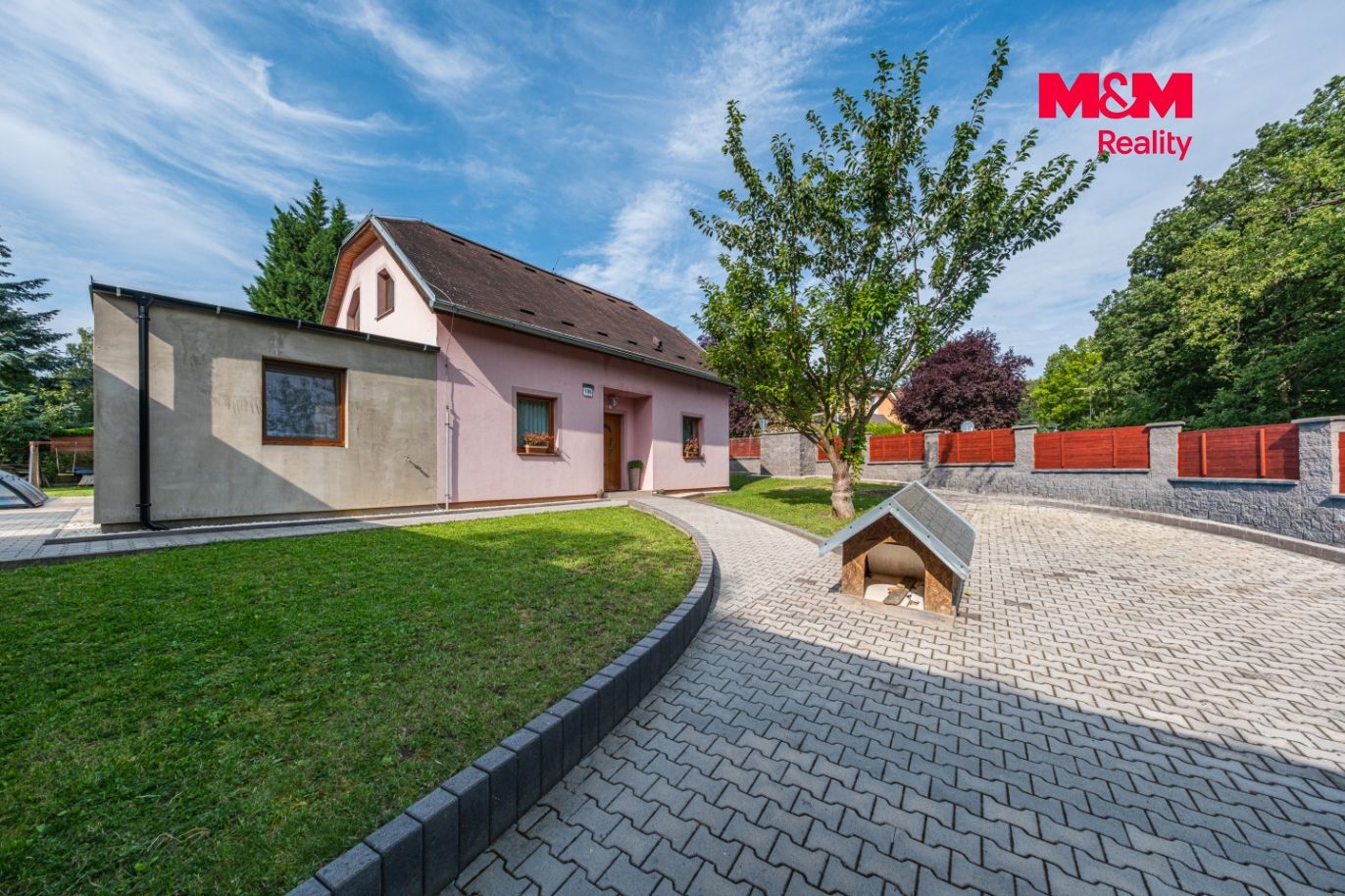 dům
