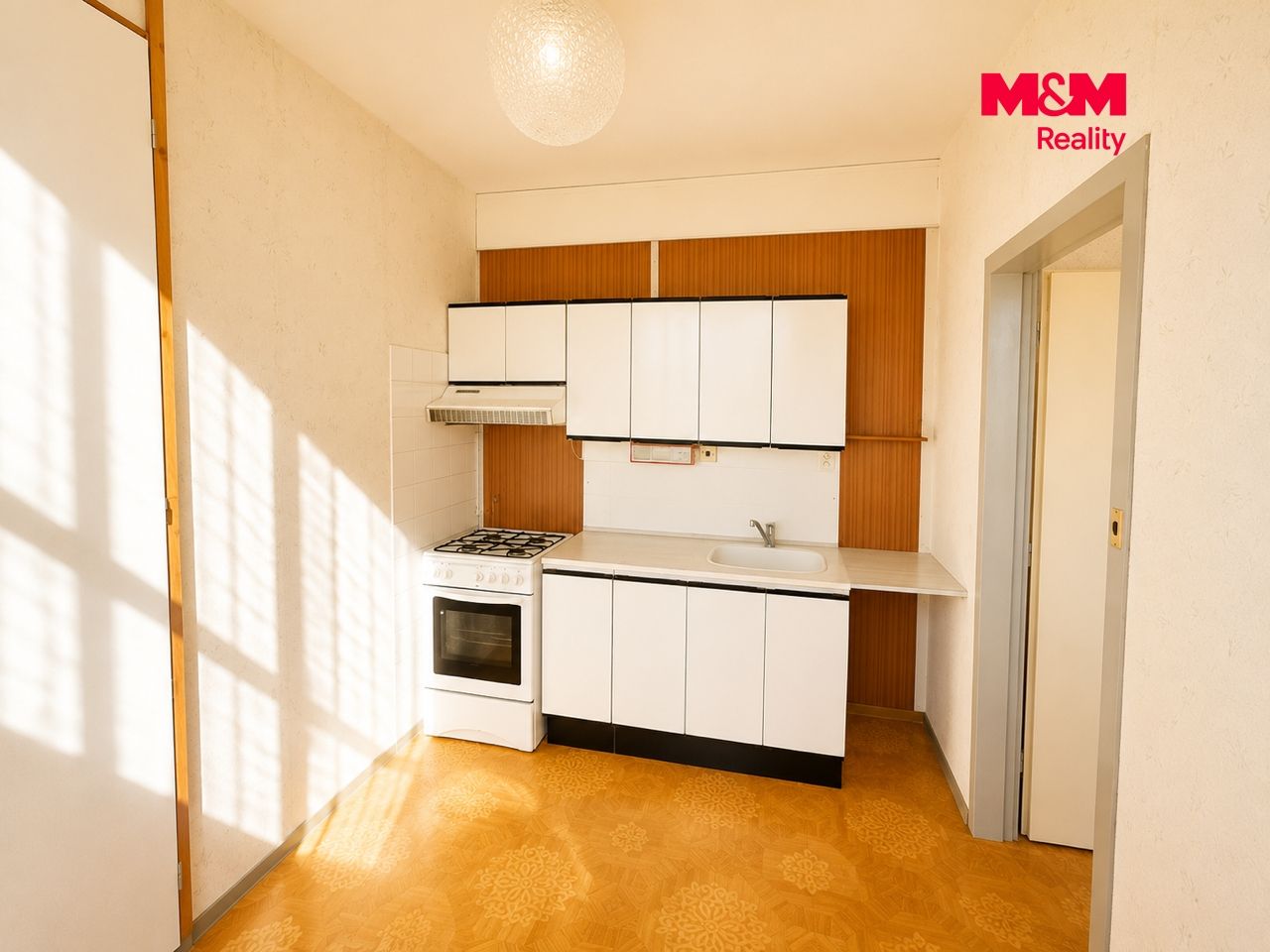 3EF6EDFE-CE35-4512-A432-EF4BD9CE5661.png