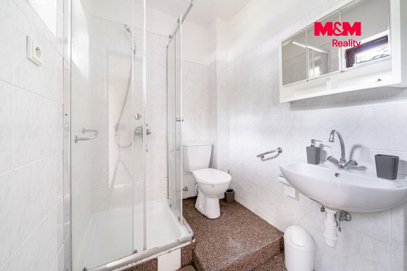 Pronájem rekreačního areálu- kemp, 795 m², Mezirolí