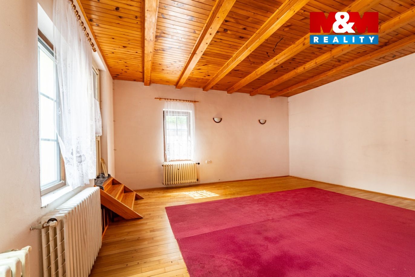 1e3ec09b-9bed-42e2-b87b-3bc212714c8e.jpg