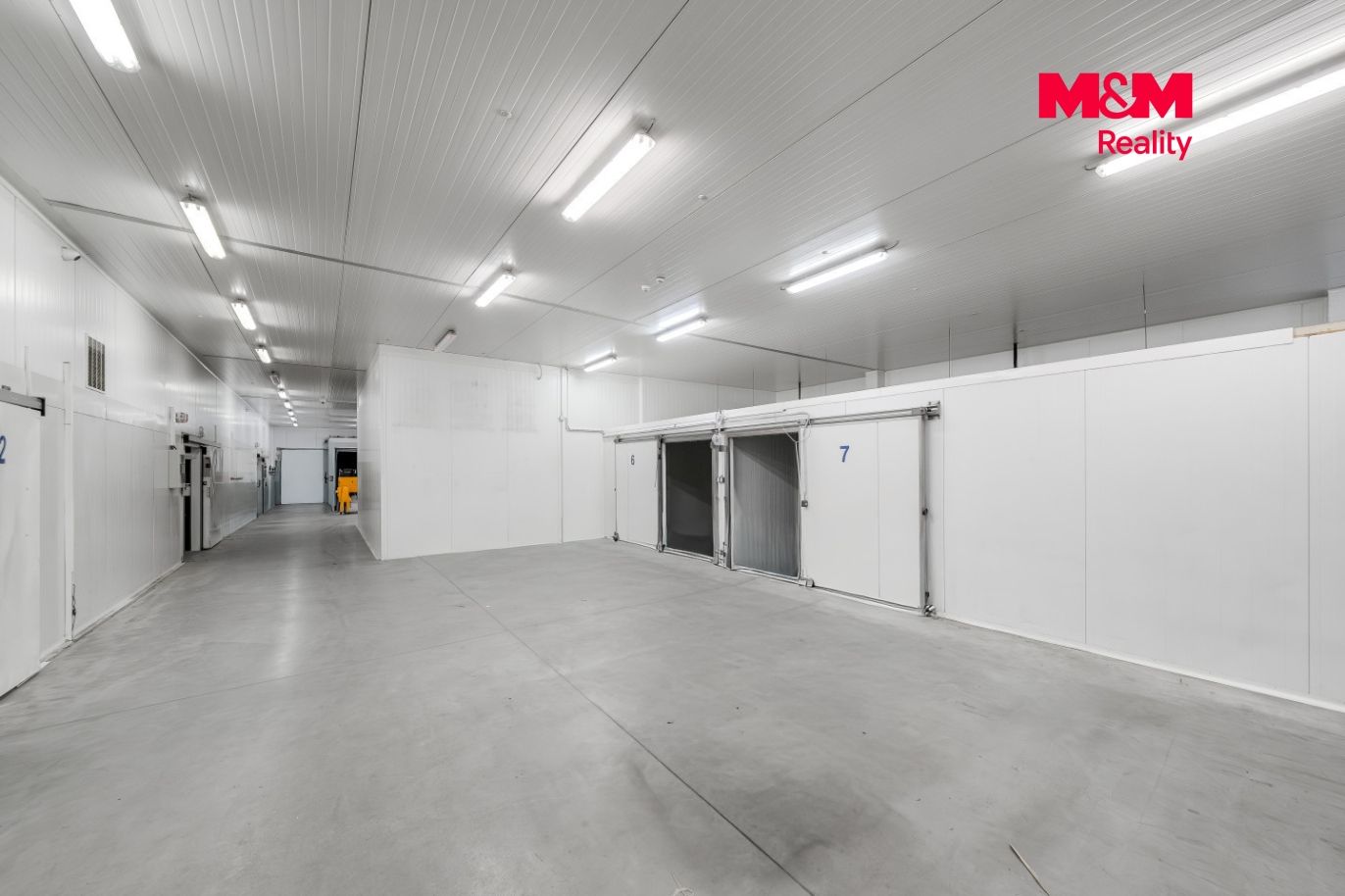 Pronájem obchodního objektu, Baška(Frýdek-Místek) 1300 m²