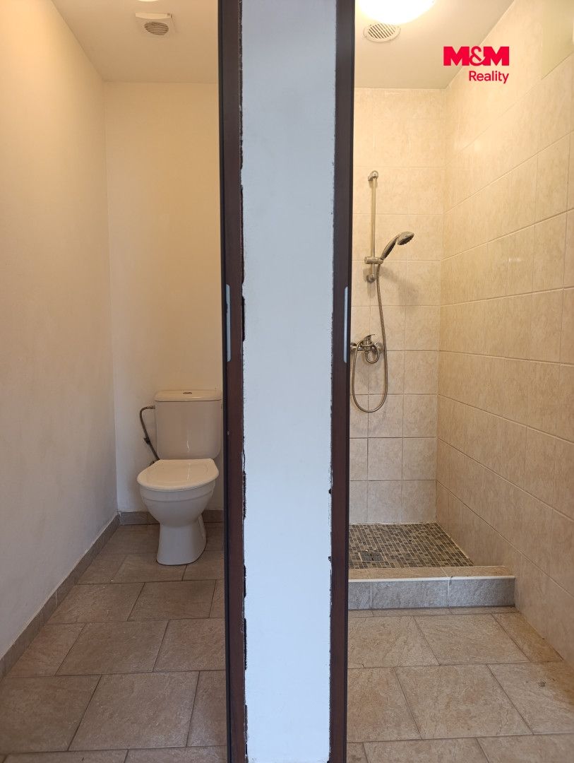 wc,sprcha