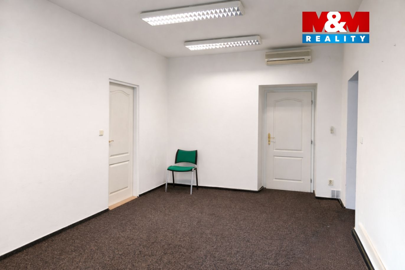 Kancelář 1