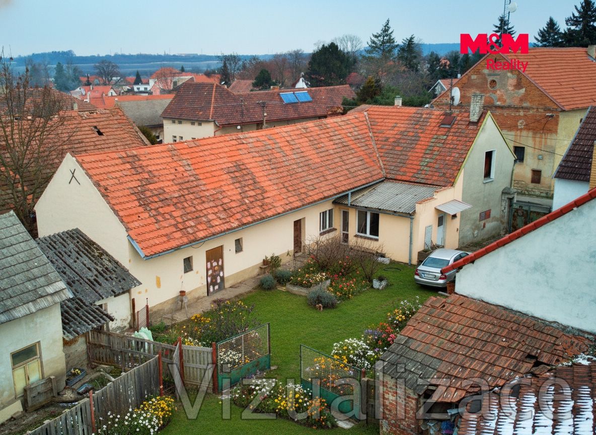 Dům