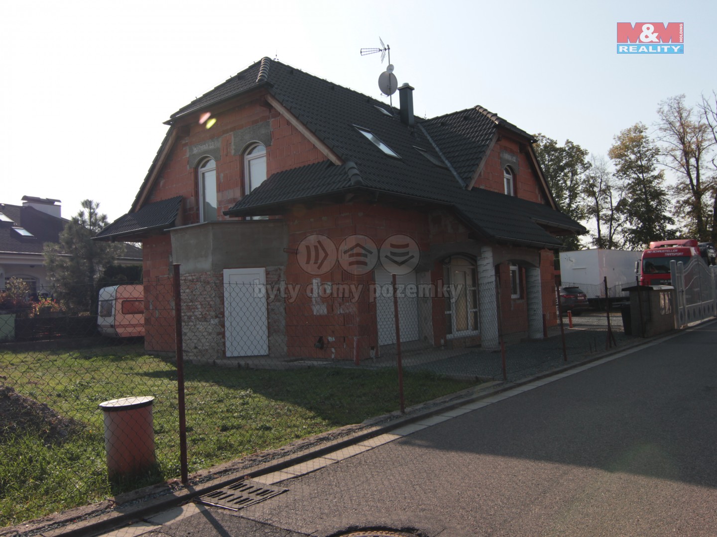 Prodej, rodinný dům, 5+kk, 222 m2, Pardubice, kpt. Poplera