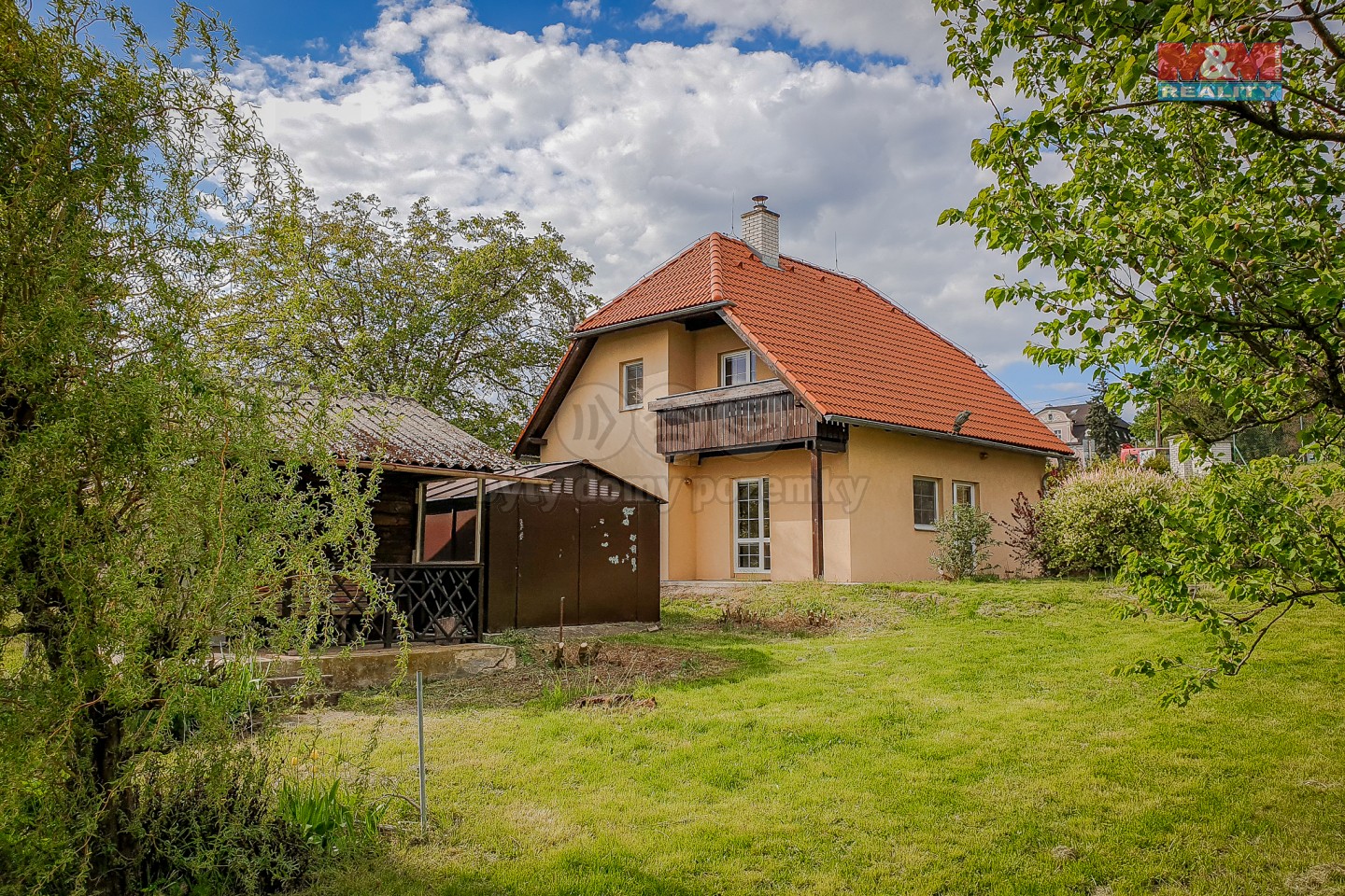 Prodej, rodinný dům 4+1, 1402 m2, Praha - Horní Počernice