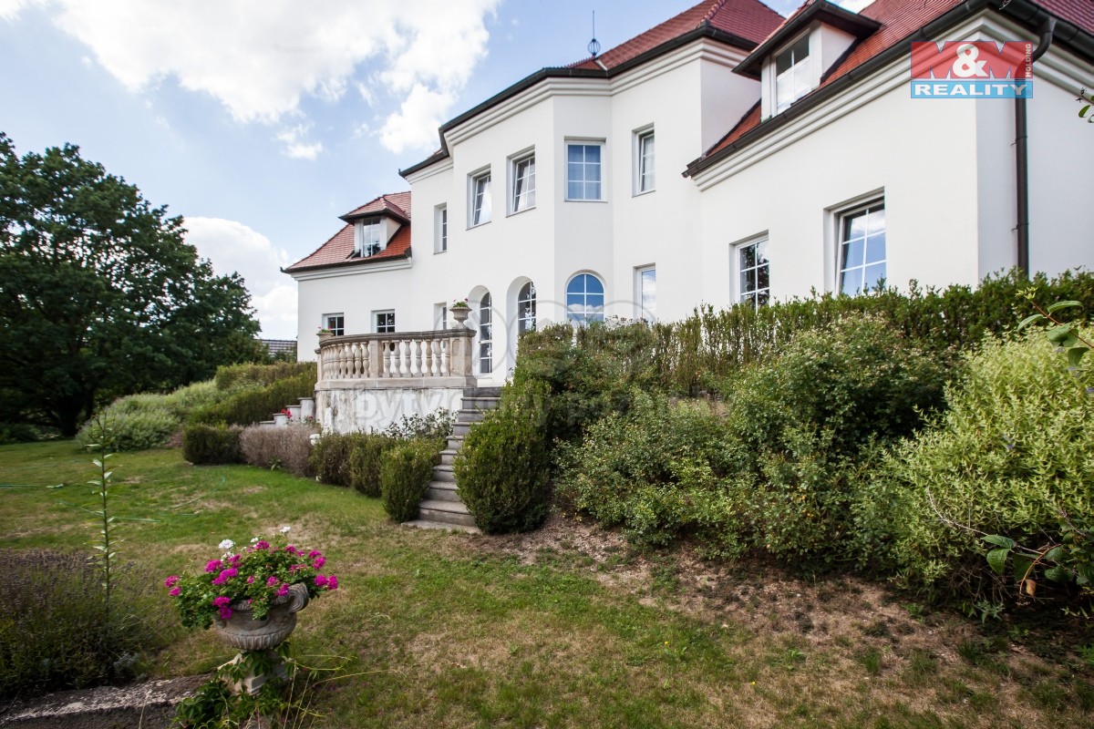 Pronájem, rodinný dům, 851 m², Statenice, ul. Ke Kulnám