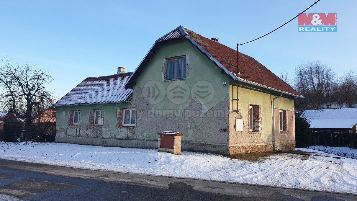 Prodej rodinného domu 4+1, 374 m², Nová Hradečná