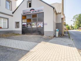 Prodej obchodního objektu s bytem, 422 m², Raspenava