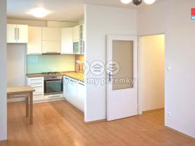 Pronájem bytu 2+1, 49 m², Praha 10, ul. V dolině