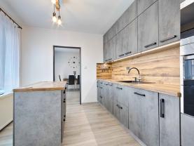 Prodej bytu 3+1, 73 m², Pacov, ul. Ferd. Pakosty