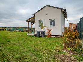 Prodej pozemku, 755 m², Křenovice