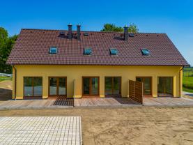 Prodej nájemního domu, 249 m², Černá v Pošumaví, ul. Bližná