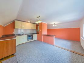 Pronájem bytu 1+kk, 30 m², Krnov, ul. Nádražní