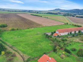 Prodej pozemku k bydlení, 1211 m², Ostružno