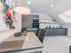 Pronájem bytu 2+kk, 68 m², Pardubice, ul. Na Hrádku