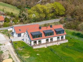 Prodej rodinného domu, 144 m², Beroun - Hostim, ul. V Lukách