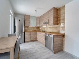 Prodej rodinného domu, 98 m², Pernarec