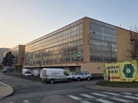 Pronájem garážového stání, 18 m², Praha, ul. Lovosická