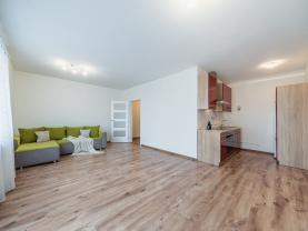 Pronájem bytu 1+kk, 38 m², Velký Osek, ul. U hřiště