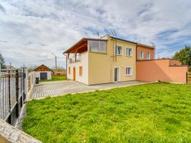 Prodej rodinného domu, 4+1, Pernarec