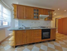 Prodej bytu 2+1, 48 m², Bukovany