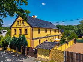 Prodej rodinného domu, 800 m², Svojetín