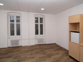 Pronájem kanceláře s koupelnou, 31m2, Ostrava, ul. Chopinova