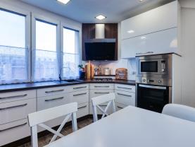 Prodej bytu 2+1, 54 m², Klatovy, ul. Pod Hůrkou