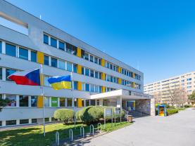 Pronájem ordinace 193 m², Poliklinika Praha Petrovice