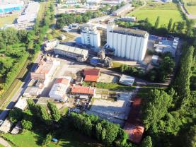 Prodej, komerční areál s rodinným domem, 29300 m2, Jičín