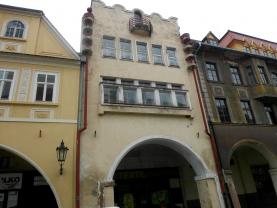 Prodej, nájemní dům, 310 m2, OV , Žatec, nám. Svobody