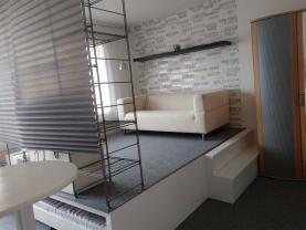 Pronájem, byt 1+kk, 29m2, Sokolovská - Bolevec