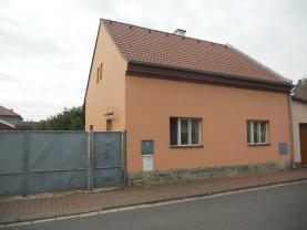 Prodej, rodinný dům 3+1, 496 m2, Slatiňany
