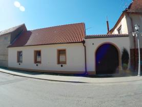 Prodej, rodinný dům 3+1, 92 m2, Police
