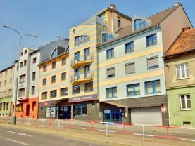 Pronájem, byt 1+kk, 34 m2, Praha 8 - Kobylisy
