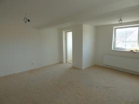 Pronájem, byt 1+kk, 26 m2, Benešov