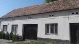 Prodej, rodinný dům 4+1, 478 m2, Hevlín