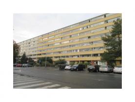 Prodej, byt 1+kk, 34 m2, Praha 9, se zasklenou lodžií