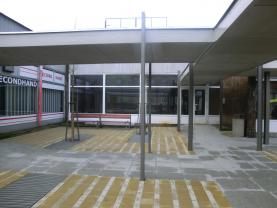 Pronájem, obchodní prostor, 400 m2, Kladno