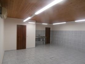 Pronájem, komerční prostory, 58 m2, Sezemice