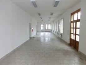 Pronájem, obchodní prostory, 150 m2, Bruntál