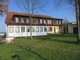 Prodej, komerční objekt, 4078 m2, Vratěnín, okr. Znojmo